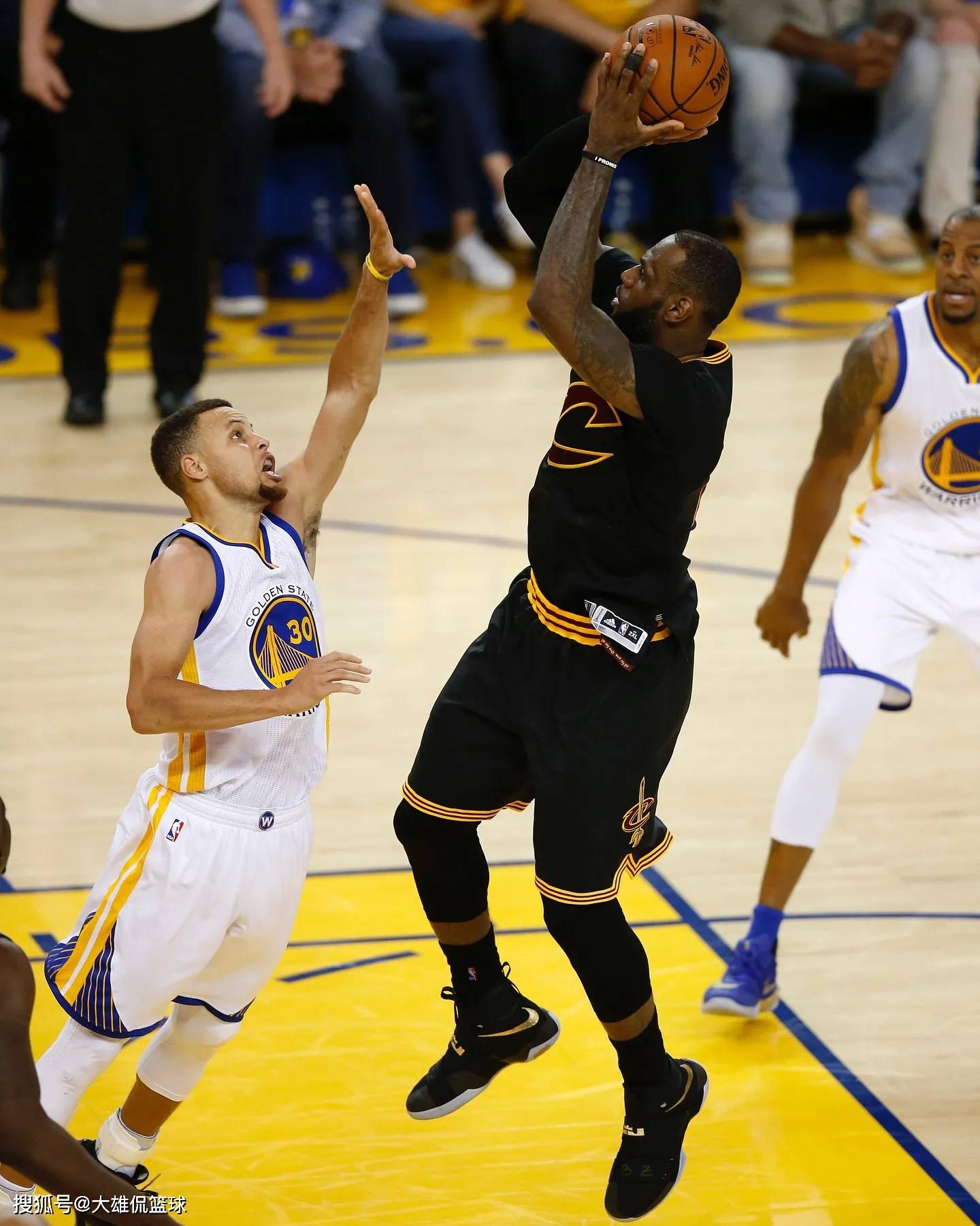 九游官网 詹姆斯胜场