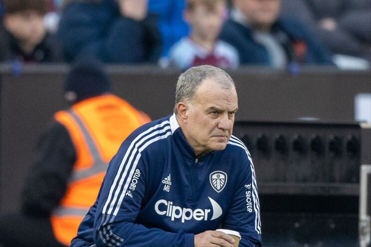 九游娱乐网页入口关于Karsa爆冷击败塞尔维亚队，问鼎冠军引爆全场！的信息