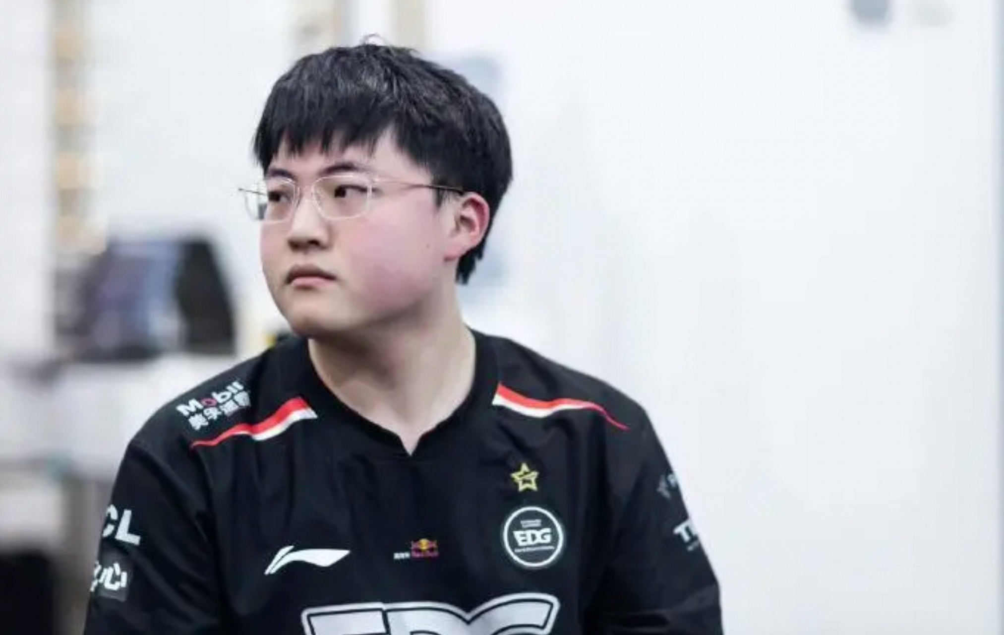 Uzi连续十五场比赛得分超过绝杀,巴黎圣日耳曼挑战极限!的简单介绍 Uzi连续十五场比赛得分超过绝杀,巴黎圣日耳曼挑战极限!的简单介绍