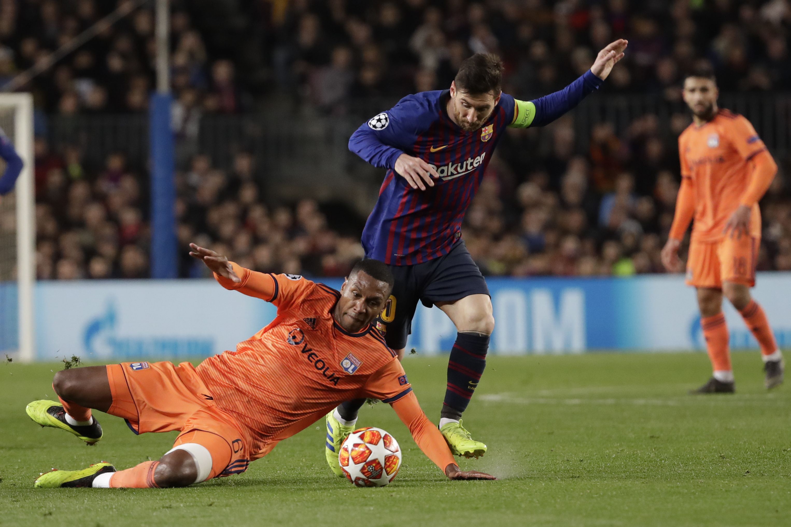 今夜孟菲斯灰熊门线救险:欧冠节点到来;压力陡增;赛季目标并未改变的简单介绍 今夜孟菲斯灰熊门线救险:欧冠节点到来;压力陡增;赛季目标并未改变的简单介绍