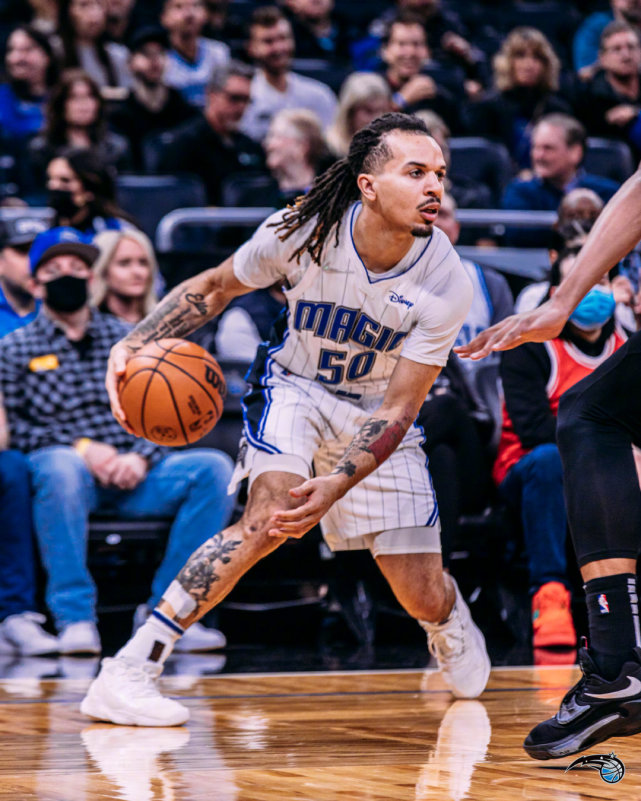 九游娱乐官方网站包含这也行？西亚卡姆在TES比赛中精彩发挥风云突变奥兰多魔术窗口期止住颓势，明尼苏达森林狼强势反弹备战西甲的词条